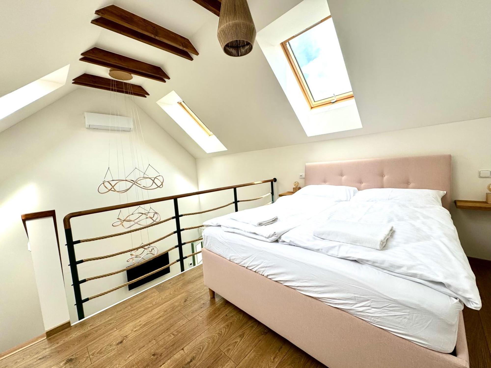 Soul Apartments มิคูลอฟ ภายนอก รูปภาพ