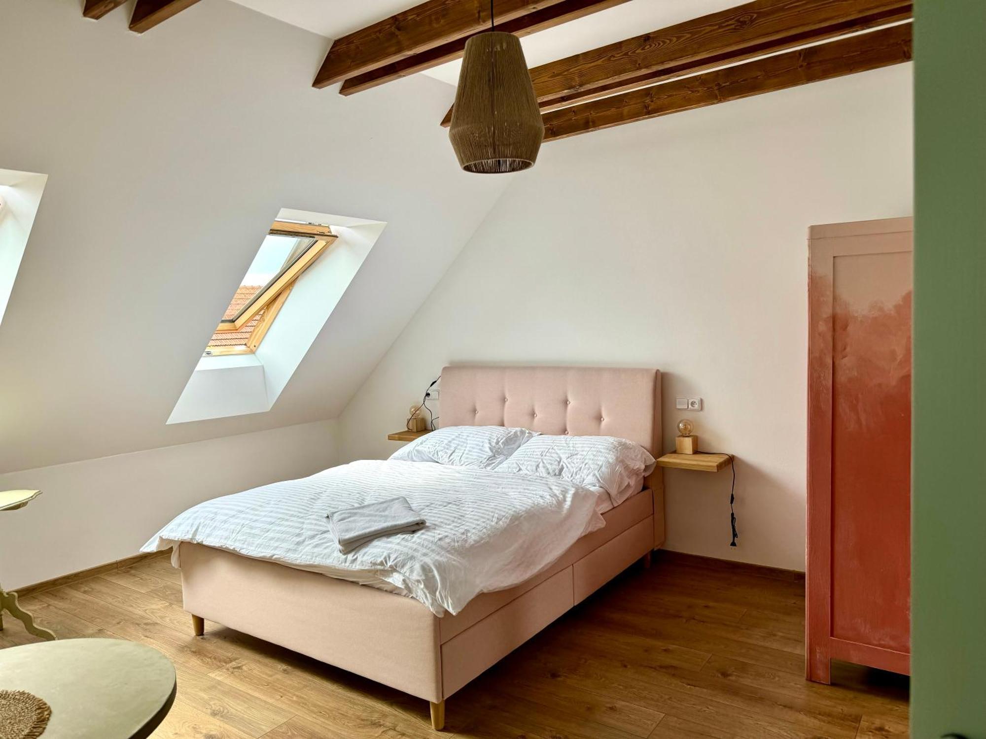 Soul Apartments มิคูลอฟ ภายนอก รูปภาพ