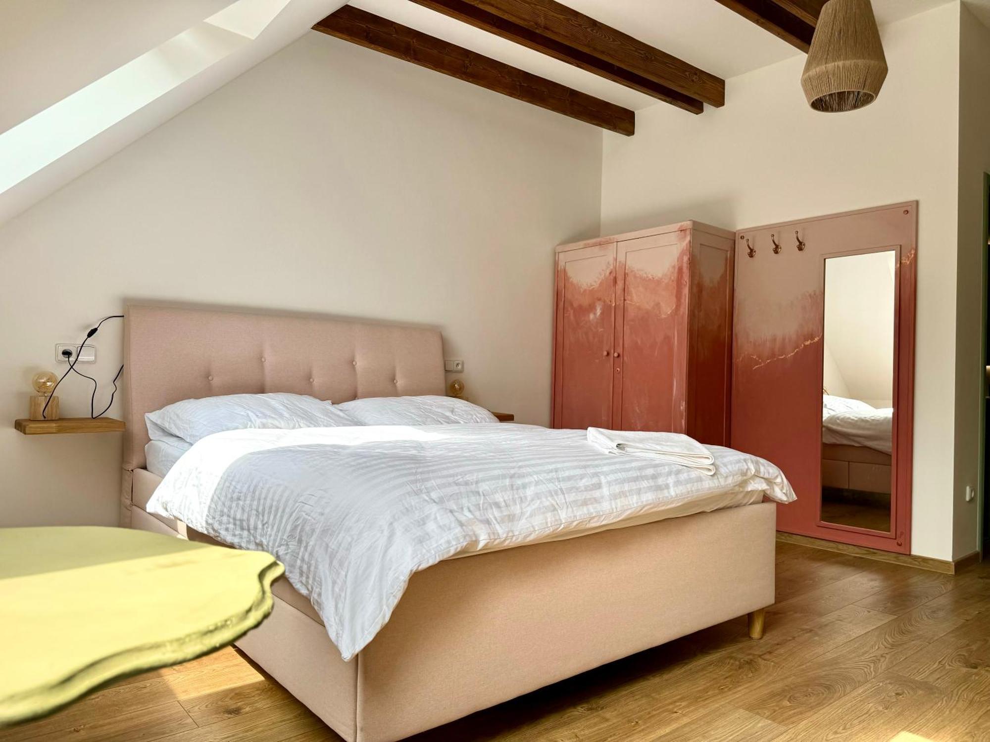 Soul Apartments มิคูลอฟ ภายนอก รูปภาพ